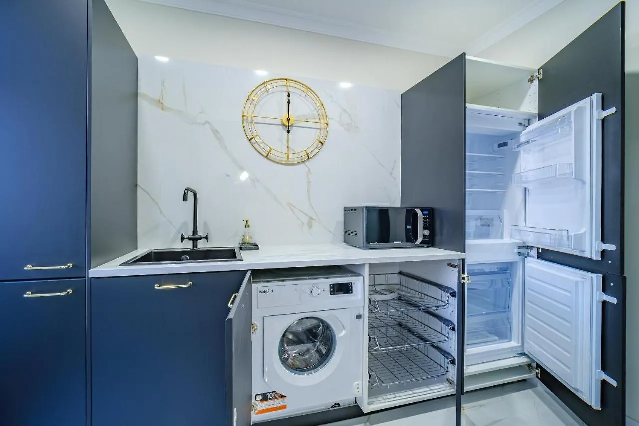Apartment Golden Black Burgas City