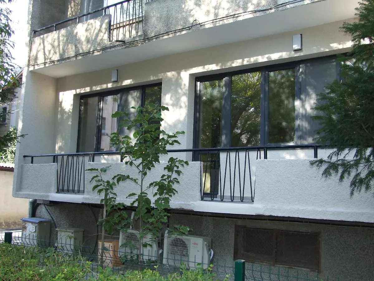 Apartment Golden Black Burgas